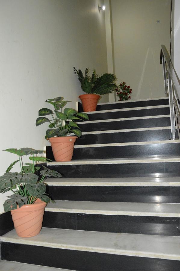 Hotel Rb Palace Dhaulpur Zewnętrze zdjęcie