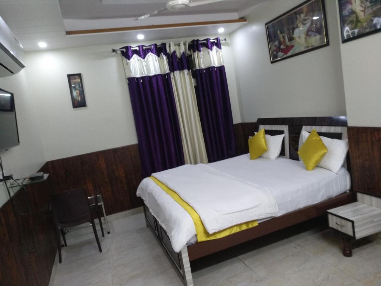 Hotel Rb Palace Dhaulpur Zewnętrze zdjęcie