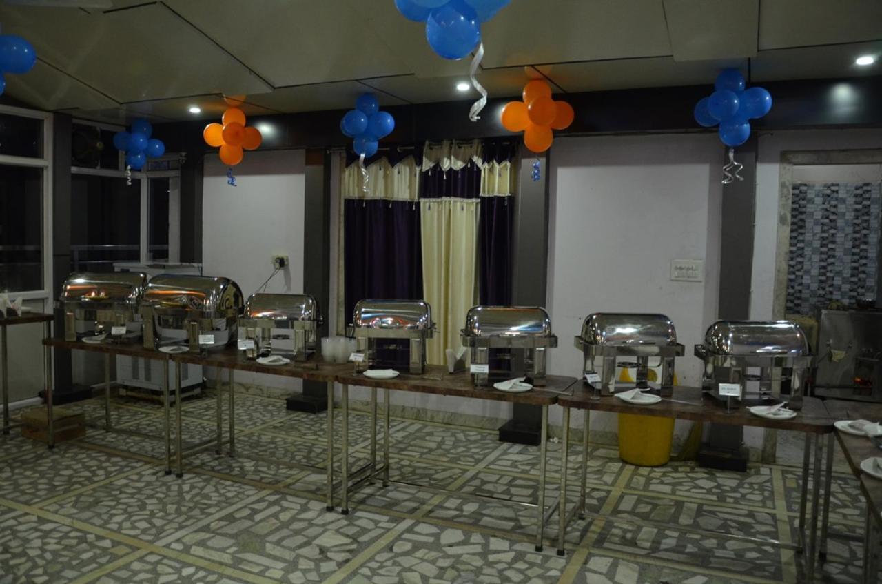 Hotel Rb Palace Dhaulpur Zewnętrze zdjęcie
