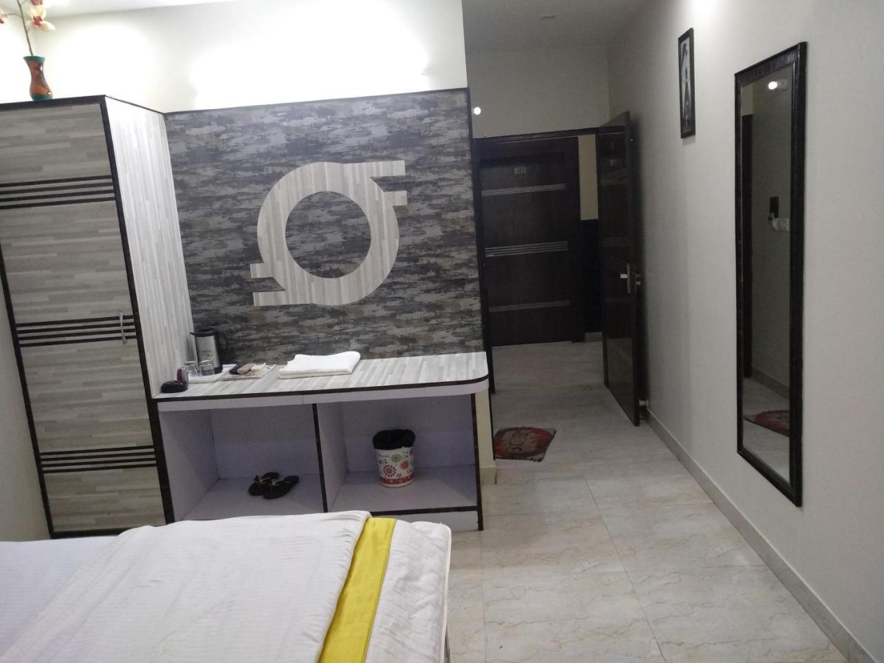 Hotel Rb Palace Dhaulpur Zewnętrze zdjęcie