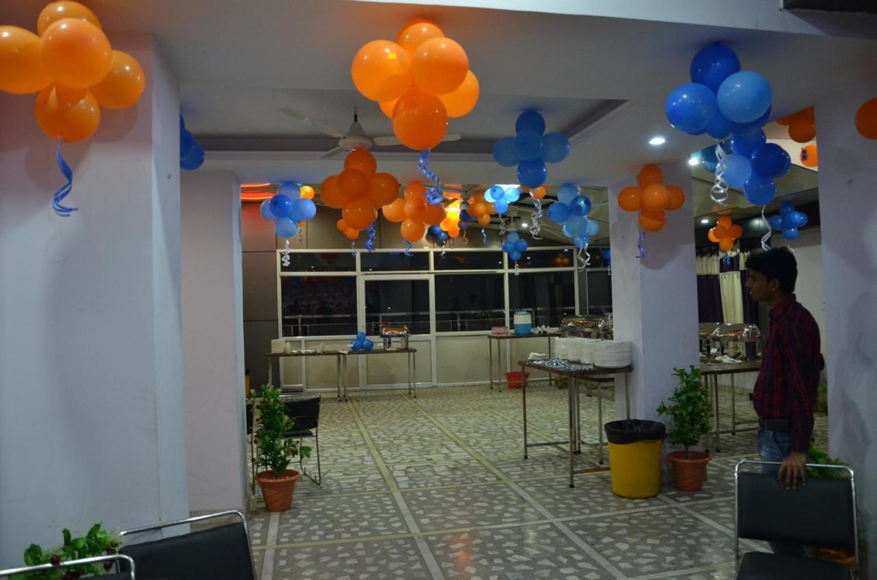 Hotel Rb Palace Dhaulpur Zewnętrze zdjęcie