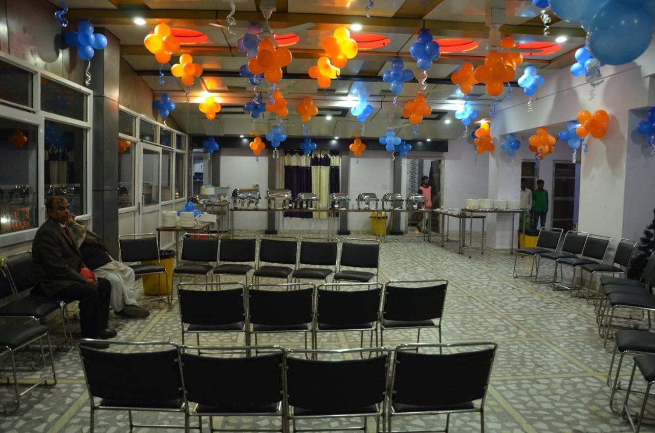 Hotel Rb Palace Dhaulpur Zewnętrze zdjęcie
